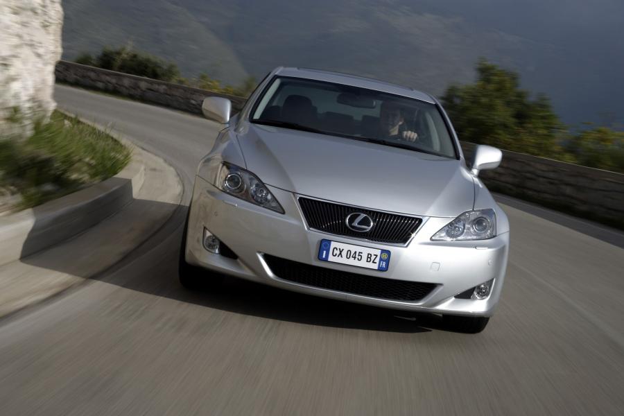  Lexus IS250 2005 года  (фото 47 из 141)